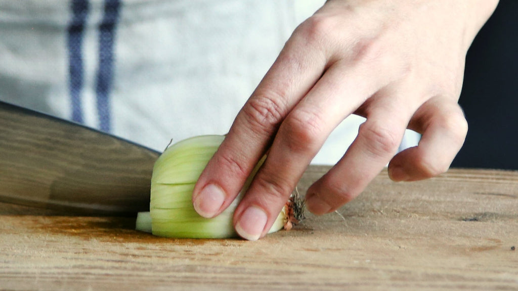 Safety Glasses for Cutting Onions: Do They Work?