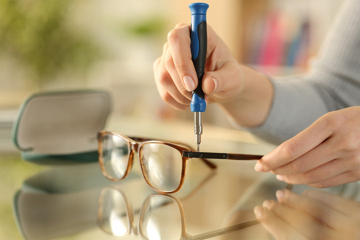 How to Tighten Glasses at Your Own Home